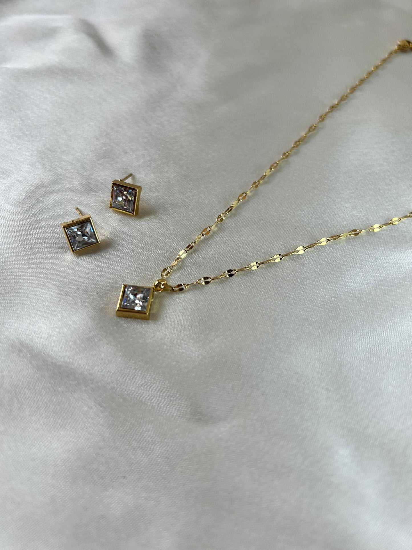 Square Luxe Combo Necklace