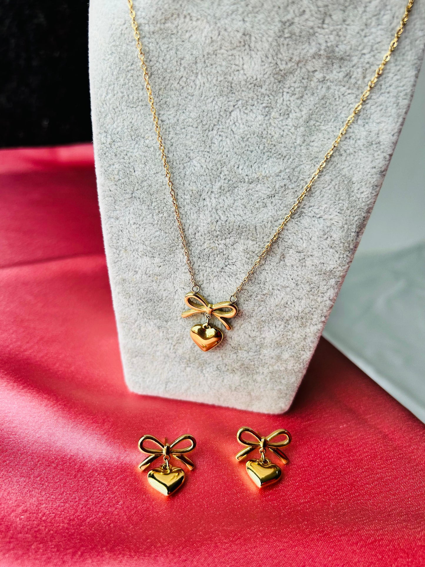 Hearts of Gold Necklace
