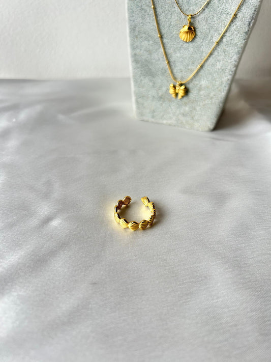 Shell Figure Ring